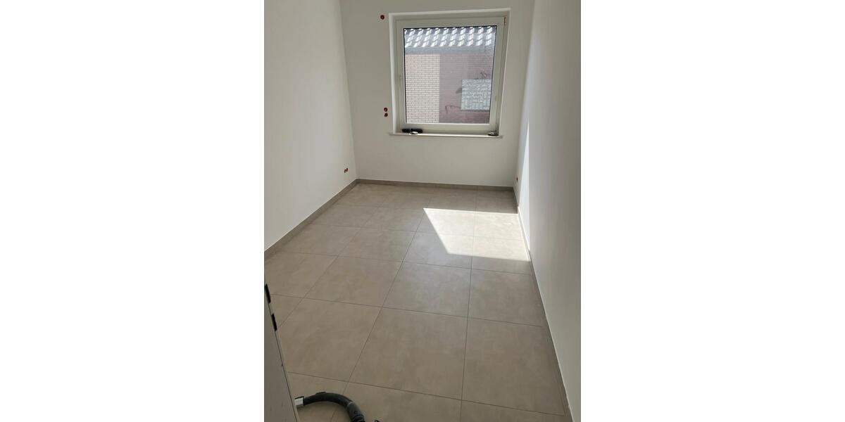 Etagenwohnung Delmenhorst - 3 Zimmer, 65 m&sup2;, 850&euro; | Angebot:26042343