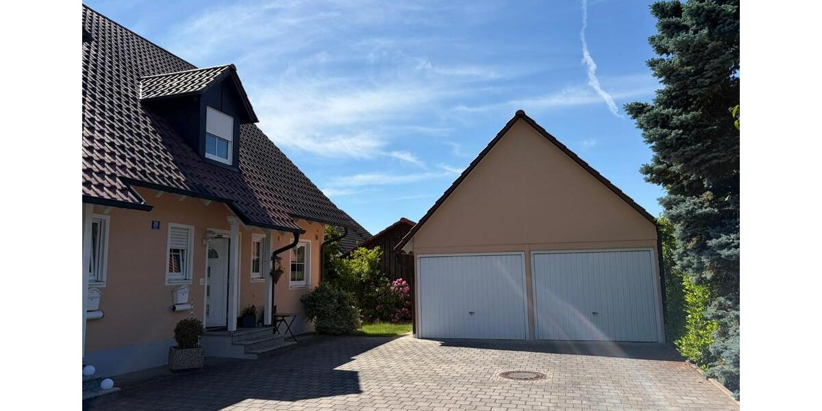 Doppelhaushälfte Geisenfeld - 6 Zimmer, 125 m&sup2;, 1.500&euro; | Angebot:26693812