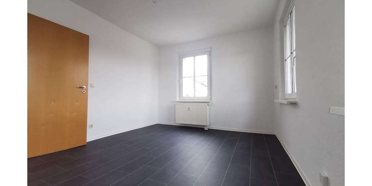 Etagenwohnung Dessau-Roßlau Roßlau - 4 Zimmer, 99 m&sup2;, 626&euro; | Angebot:27068738