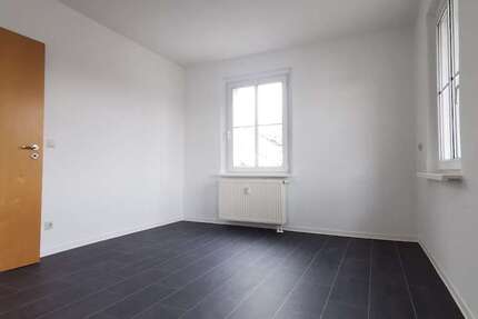 Wohnung Dessau-Roßlau Roßlau - 4 Zimmer, 99 m&sup2;, 626&euro; | Angebot:27068738