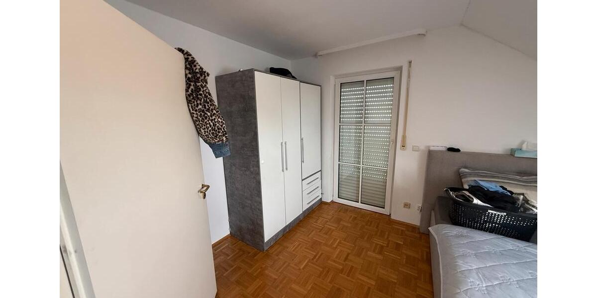 Dachgeschoßwohnung Bad Birnbach Asenham - 2 Zimmer, 64 m&sup2;, 600&euro; | Angebot:25833054