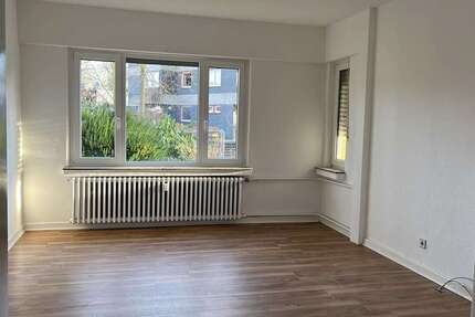 Wohnung Mülheim Heißen - 4 Zimmer, 100 m&sup2;, 1.200&euro; | Angebot:25180972