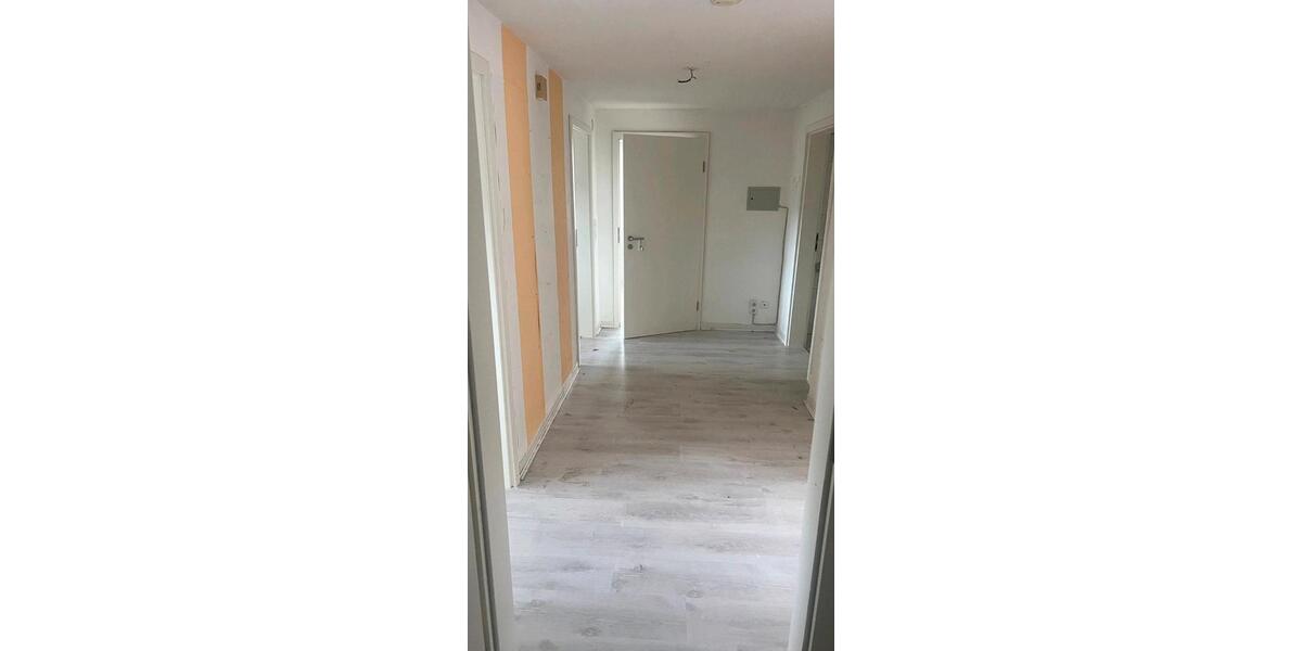 Dachgeschoßwohnung Leutesdorf - 3 Zimmer, 70 m&sup2;, 600&euro; | Angebot:24549812