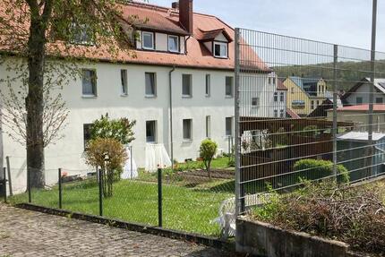 Gerade in Sanierung: Demnächst Wohnung in schöner Anlage in Bad Kösen zu vermieten! 2 zimmer