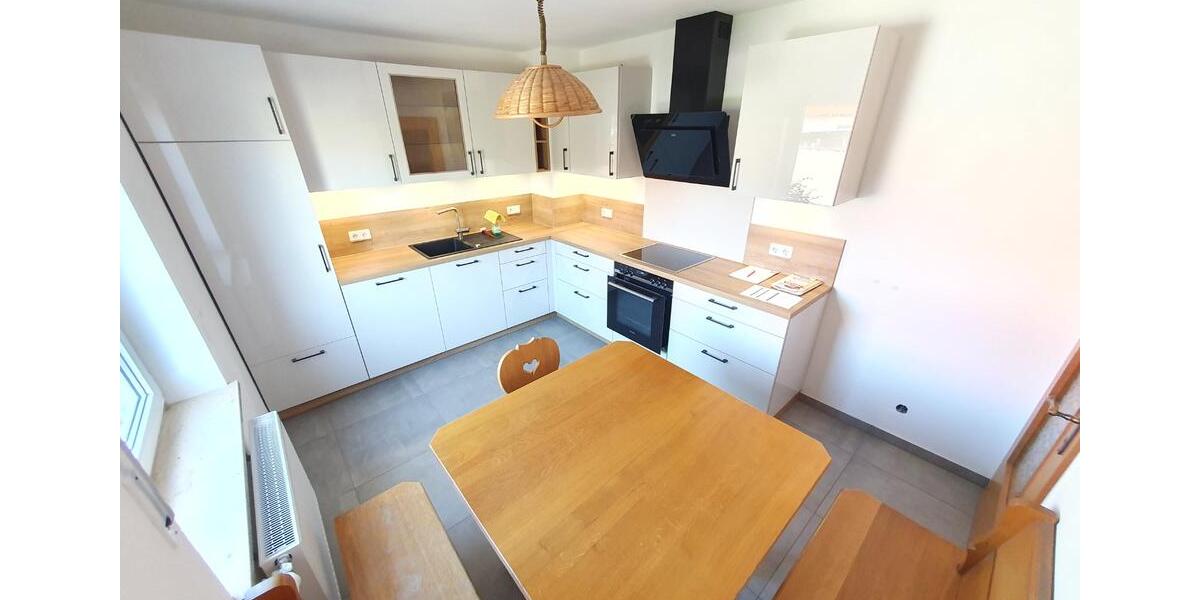 Reihenhaus Waldershof - 5 Zimmer, 130 m&sup2;, 1.300&euro; | Angebot:24832212