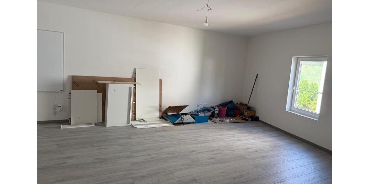 Etagenwohnung Hungen - 3 Zimmer, 94 m&sup2;, 850&euro; | Angebot:26703800