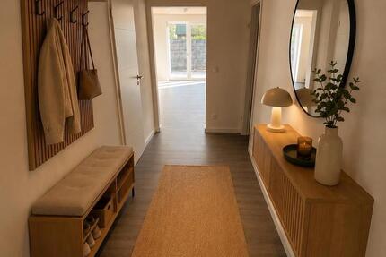 Haus Neukirchen - 3 Zimmer, 83 m&sup2;, 1.350&euro; | Angebot:26702894