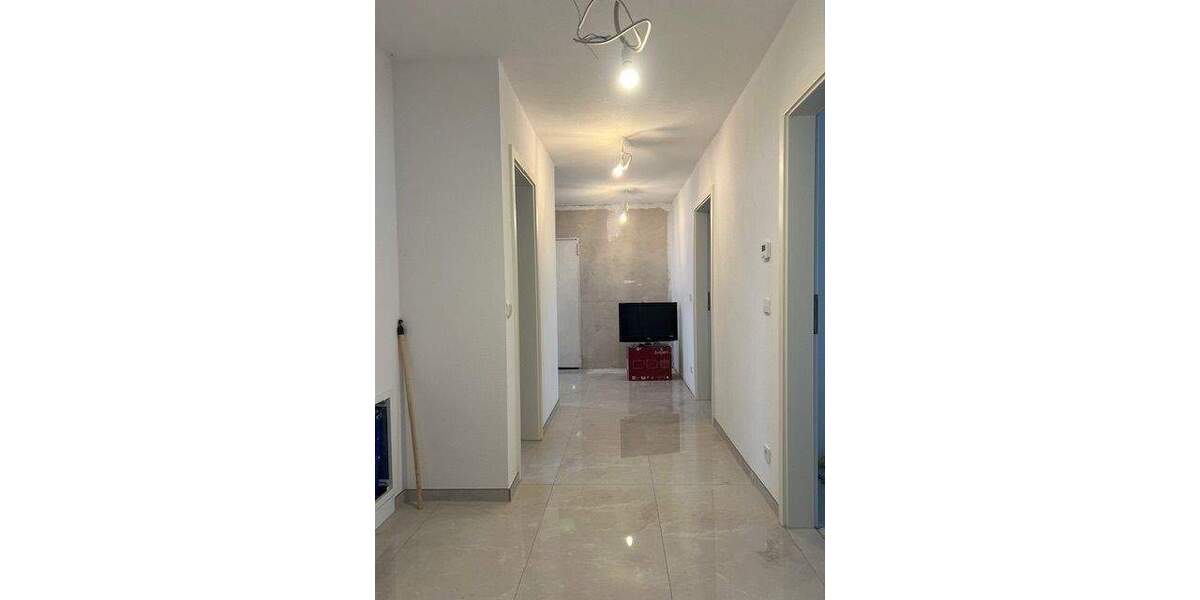 Etagenwohnung Vöhringen - 3 Zimmer, 102 m&sup2;, 1.200&euro; | Angebot:25675450