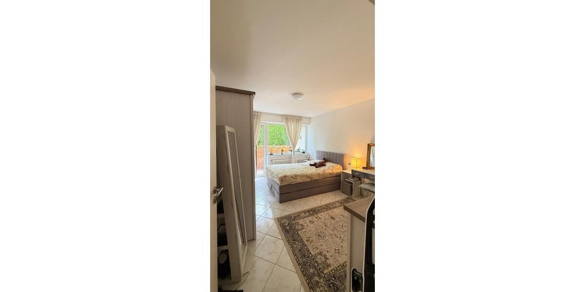 Etagenwohnung Siegburg - 2 Zimmer, 75 m&sup2;, 1.400&euro; | Angebot:26432732