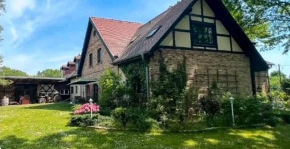 Charmante Dachgeschosswohnung mit 3 Zimmern im malerischen Gröben 3 zimmer