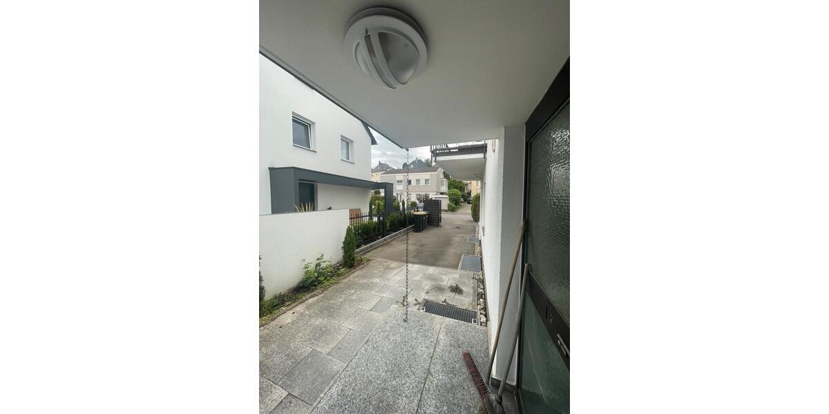 Etagenwohnung Reutlingen Reutlingen (Kernstadt) - 3.5 Zimmer, 130 m&sup2;, 1.500&euro; | Angebot:26566839