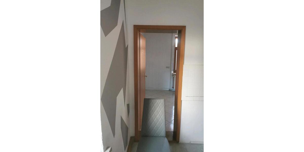 Etagenwohnung Hohenstein-Ernstthal Ernstthal - 4 Zimmer, 79 m&sup2;, 590&euro; | Angebot:26223322