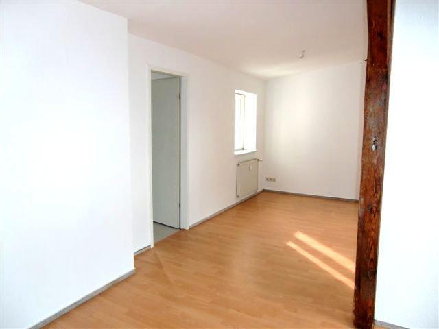 Dachgeschoßwohnung Güstrow - 2 Zimmer, 50 m&sup2;, 335&euro; | Angebot:26565361