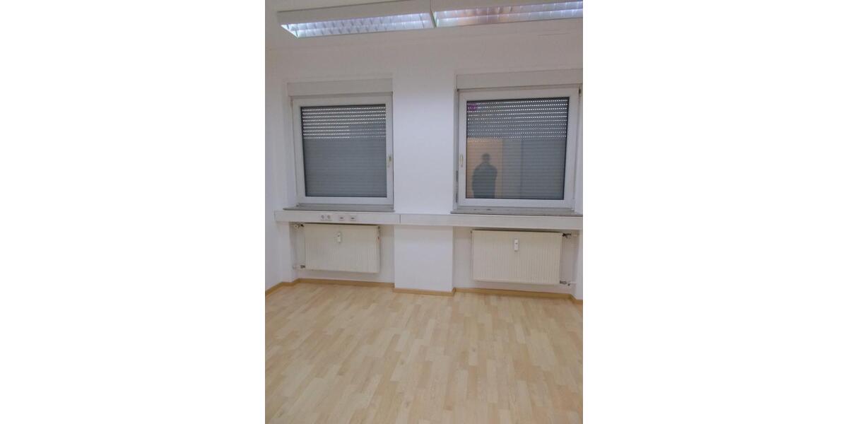 Prima Büroräume in Neu-Ulm ab 2026 zu vermieten zimmer