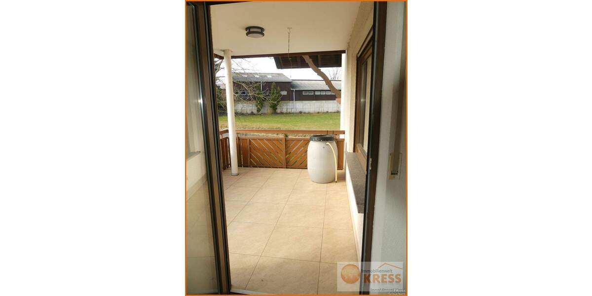 Etagenwohnung Flieden / Stork Stork - 4 Zimmer, 136 m&sup2;, 650&euro; | Angebot:26475926