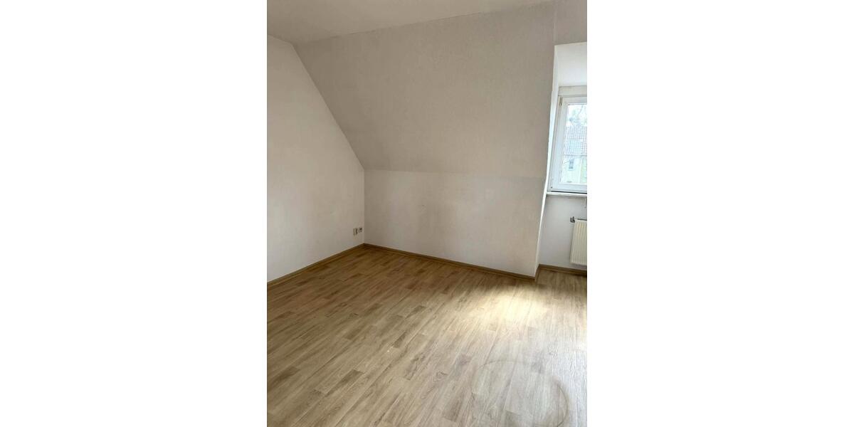 Dachgeschoßwohnung Schwedt (Oder) - 2 Zimmer, 52 m&sup2;, 325&euro; | Angebot:26475140