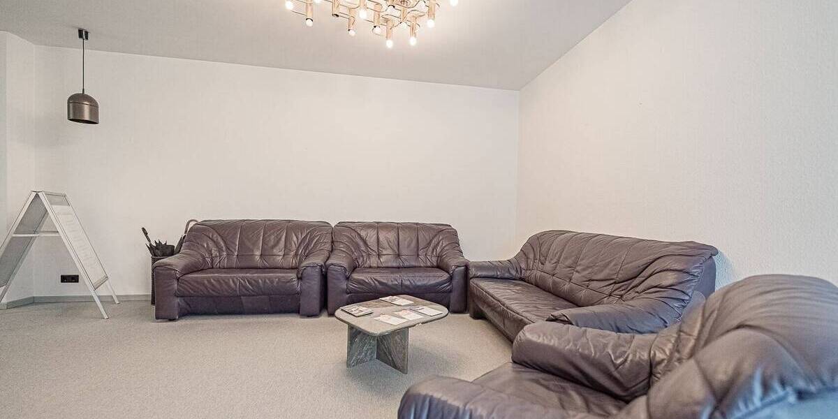 Gewerbeobjekt Barsinghausen - 4 Zimmer, 200 m&sup2;, 1.800&euro; | Angebot:25738566