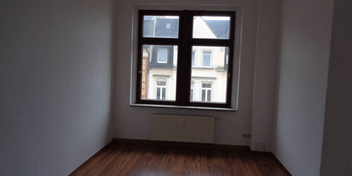 Etagenwohnung Plauen Haselbrunn - 3 Zimmer, 75 m&sup2;, 300&euro; | Angebot:26750925