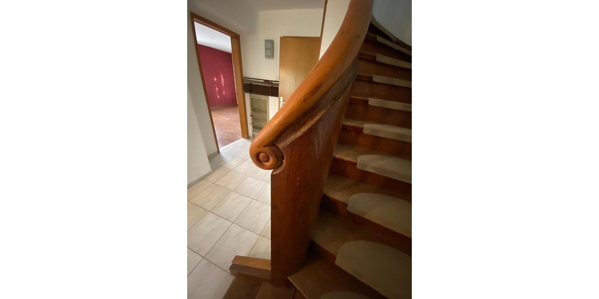 Doppelhaushälfte mit Garten in Leonberg (zentrale Lage) 6 zimmer