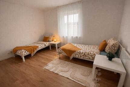 Wohnen auf Zeit Schierling - 6 Zimmer, 120 m&sup2;, 500&euro; | Angebot:25511532