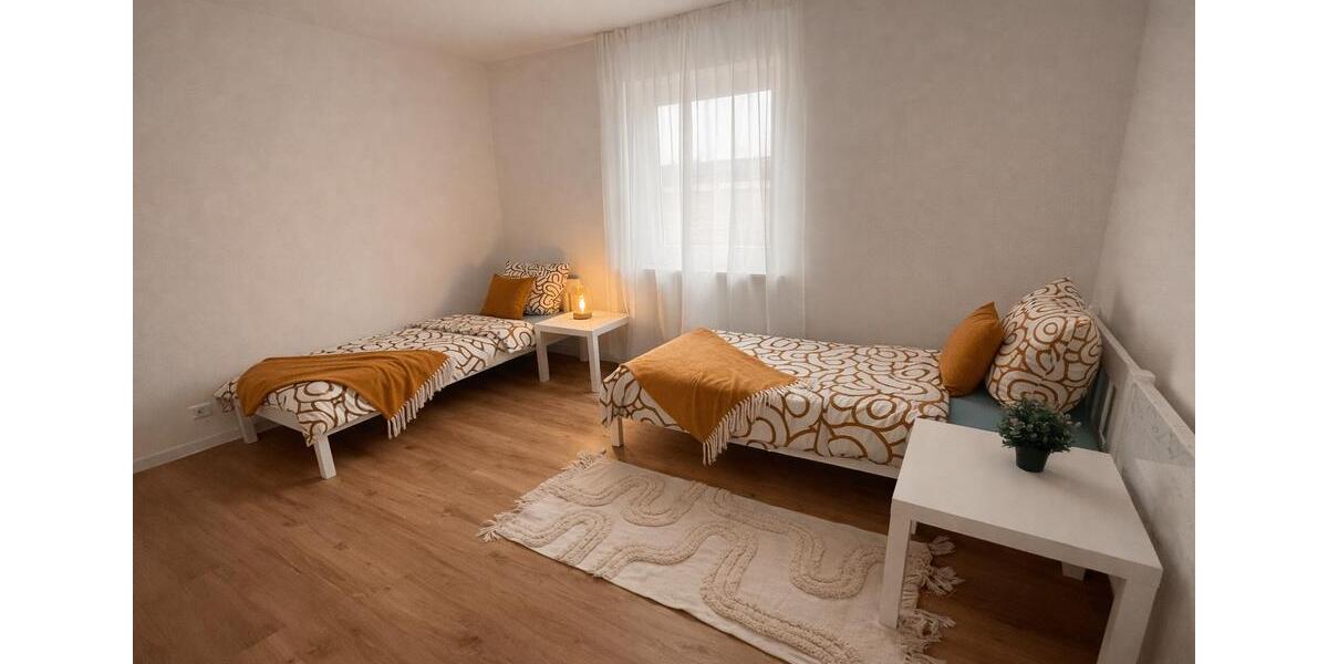 Wohnen auf Zeit Schierling - 6 Zimmer, 120 m&sup2;, 500&euro; | Angebot:25511532