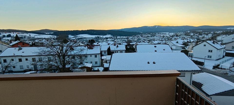 Etagenwohnung Regen - 4 Zimmer, 90 m&sup2;, 900&euro; | Angebot:24720105