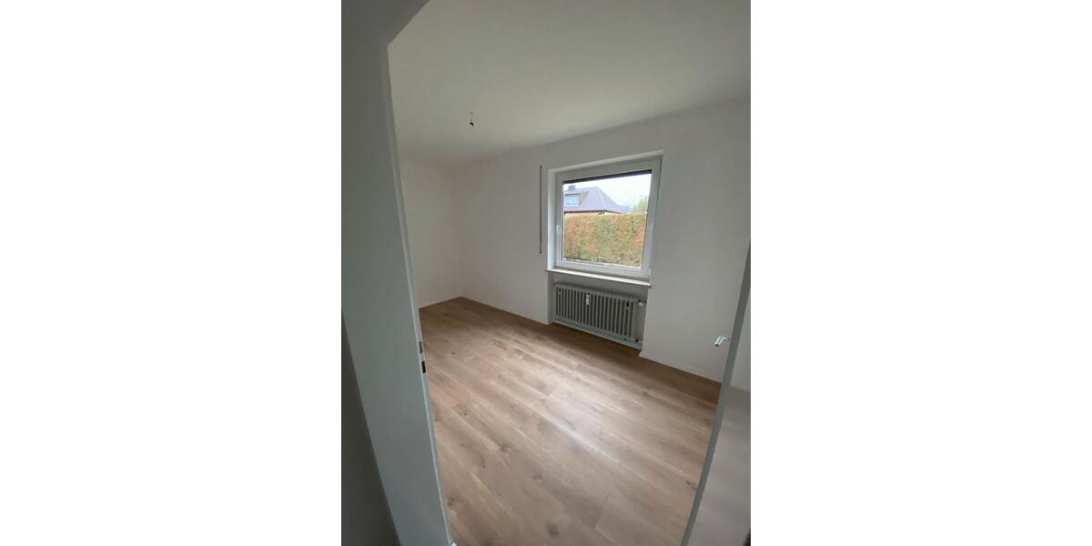 Etagenwohnung Scherstetten - 3 Zimmer, 75 m&sup2;, 1.000&euro; | Angebot:25836407