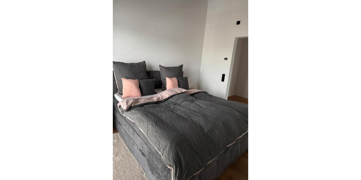 Wohnen auf Zeit Langenfeld (Rheinland) - 1 Zimmer, 25 m&sup2;, 700&euro; | Angebot:25943633