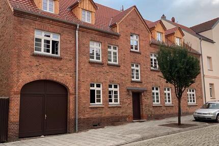 Wohnung Wesenberg - 2 Zimmer, 49 m&sup2;, 320&euro; | Angebot:25821802