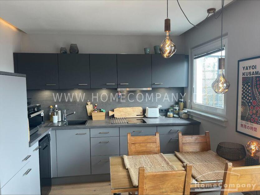 Möblierte 2-Zimmer-Wohnung mit Domblick in Köln!