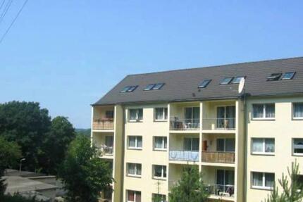 Wohnung Sangerhausen - 4 Zimmer, 70 m&sup2;, 360&euro; | Angebot:23602238