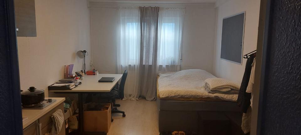 EG-Zimmer zentrale Lage, alles inklusive, eig. Küche