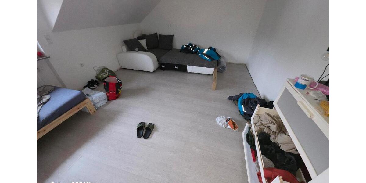 Dachgeschoßwohnung Altenstadt - 4 Zimmer, 84 m&sup2;, 1.100&euro; | Angebot:25239282