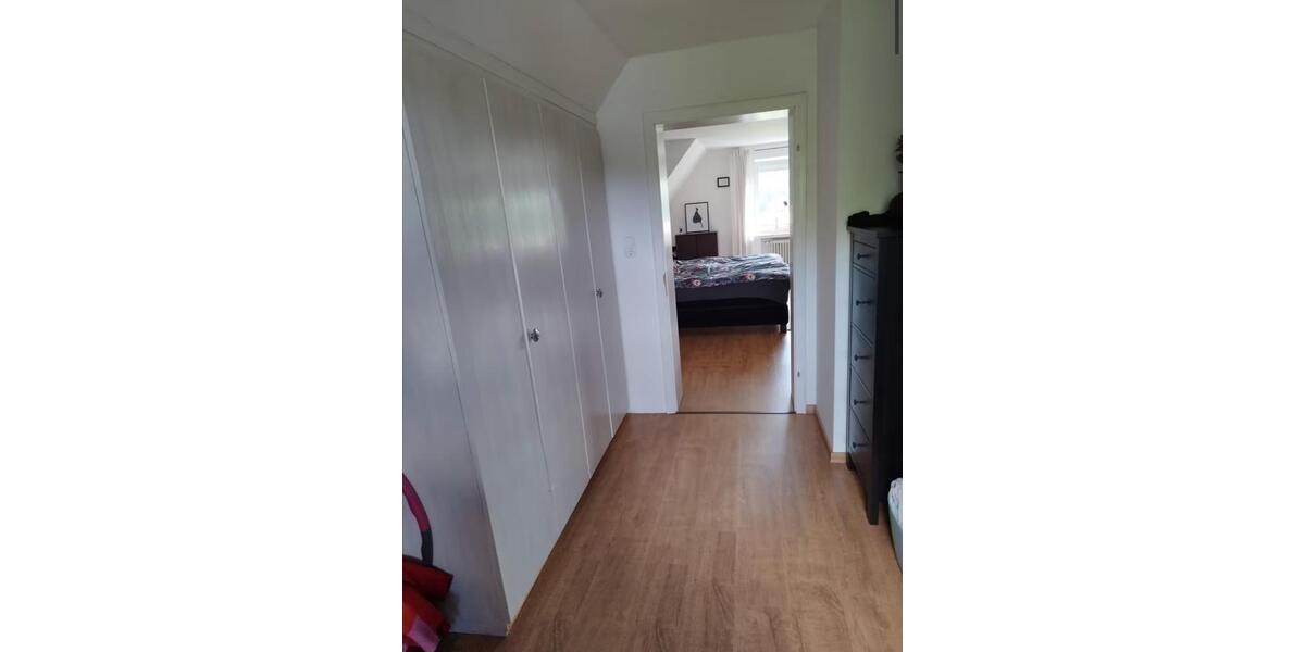 Einfamilienhaus Meinerzhagen - 7 Zimmer, 176 m&sup2;, 1.320&euro; | Angebot:26623939
