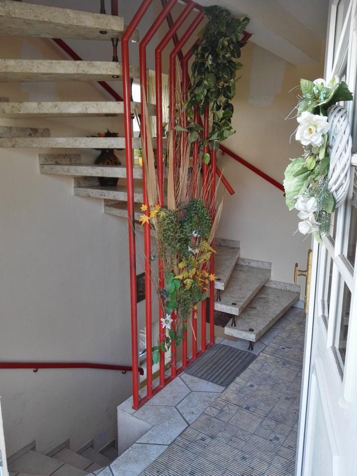 Zu vermieten 2 Zimmer 65qm Wohnung direkt in 34621 Frielendorf.