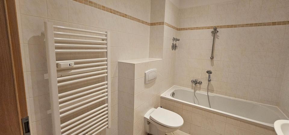 Etagenwohnung Freital - 2 Zimmer, 53 m&sup2;, 320&euro; | Angebot:26680984