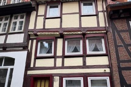 Möbliertes Fachwerkhaus mit Modernisierungsbedarf zu vermieten 4 zimmer