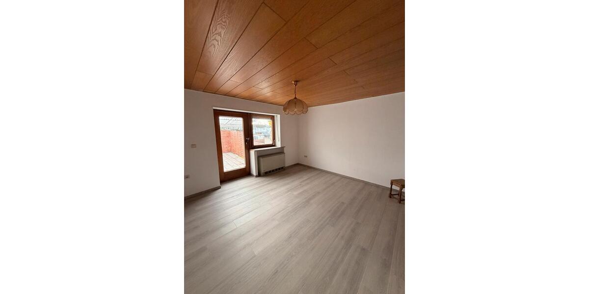 Reihenhaus Rehlingen-Siersburg Siersburg - 6 Zimmer, 145 m&sup2;, 950&euro; | Angebot:26197276