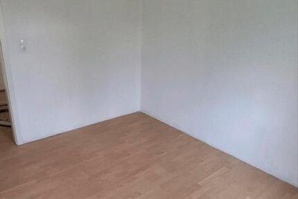 Wohnen auf Zeit Göppingen Bruckwasen - 1 Zimmer, 11 m&sup2;, 480&euro; | Angebot:26224696