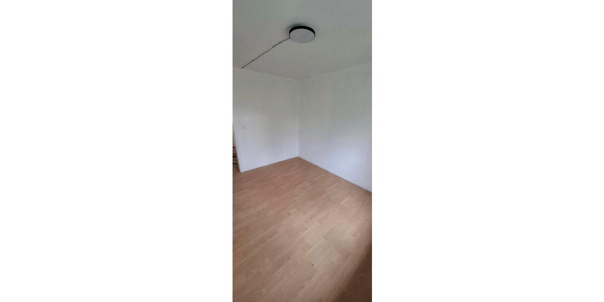 Wohnen auf Zeit Göppingen Bruckwasen - 1 Zimmer, 11 m&sup2;, 480&euro; | Angebot:26224696