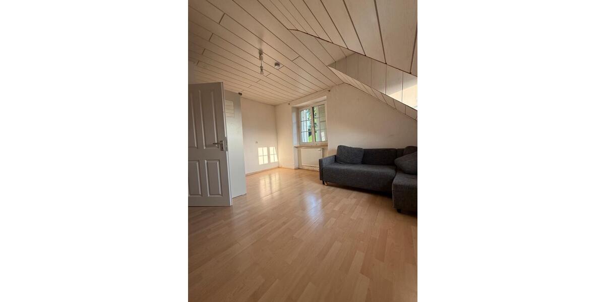 Dachgeschoßwohnung Bad Säckingen - 1 Zimmer, 20 m&sup2;, 600&euro; | Angebot:24469897