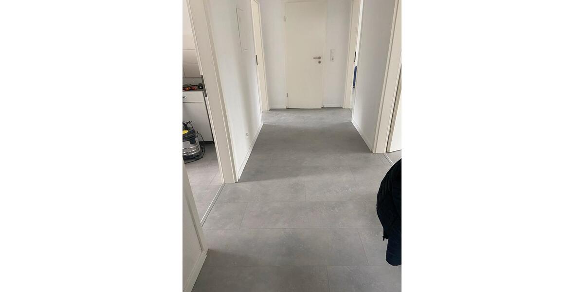 Etagenwohnung Nordenham - 4 Zimmer, 90 m&sup2;, 630&euro; | Angebot:26702126