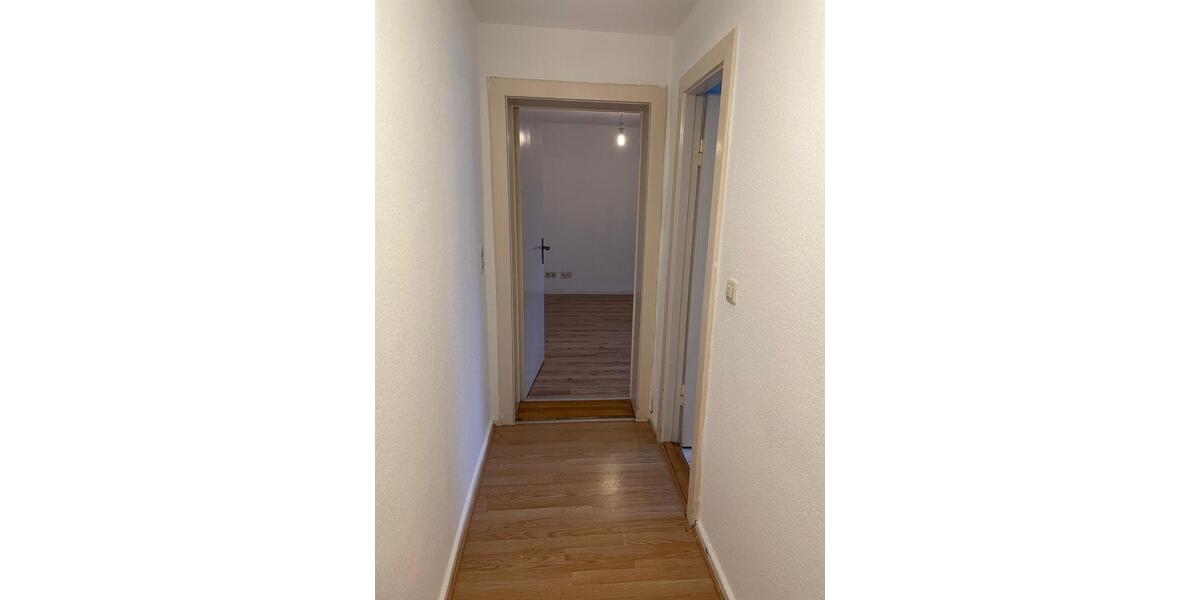 Dachgeschoßwohnung Flensburg Fruerlund - 2 Zimmer, 35 m&sup2;, 497&euro; | Angebot:24976839