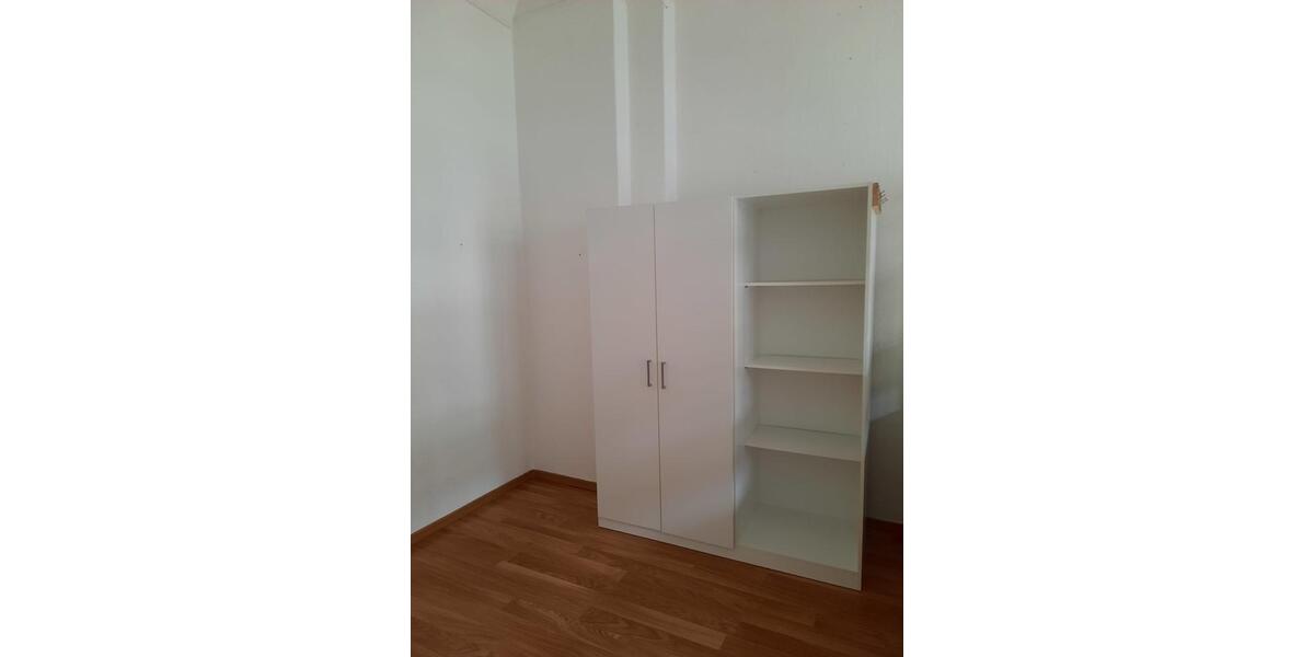 Etagenwohnung Berlin Mitte - 5 Zimmer, 110 m&sup2;, 300&euro; | Angebot:26619893