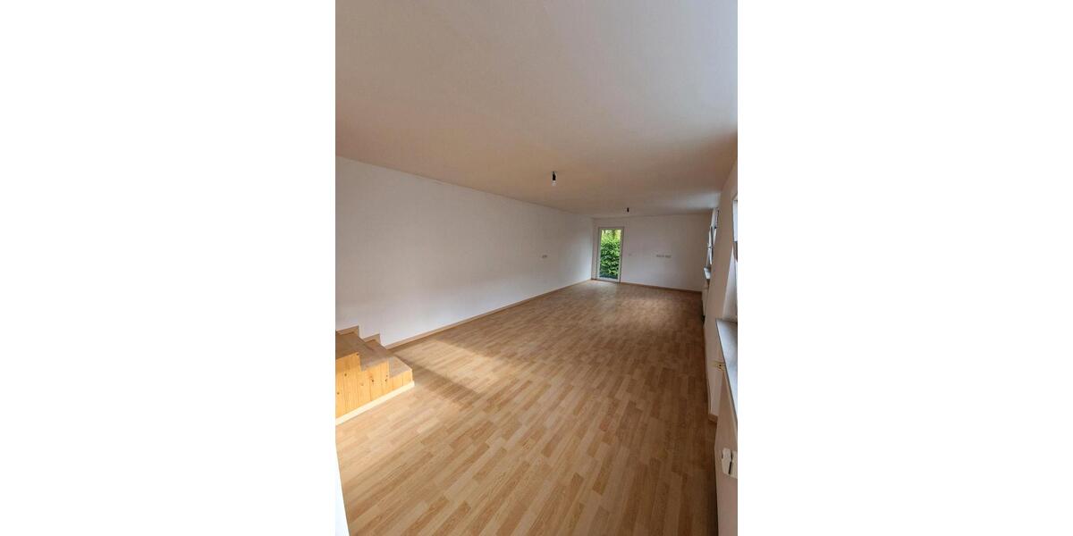 Maisonettenwohnung Geiselbach - 3 Zimmer, 80 m&sup2;, 820&euro; | Angebot:26606052