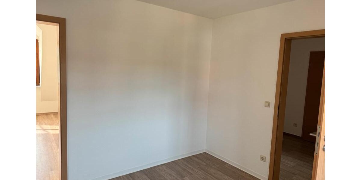 Dachgeschoßwohnung Bernburg (Saale) - 3 Zimmer, 66 m&sup2;, 530&euro; | Angebot:26336033