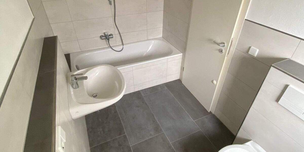 Etagenwohnung Magdeburg Cracau - 3 Zimmer, 75 m&sup2;, 960&euro; | Angebot:25689621