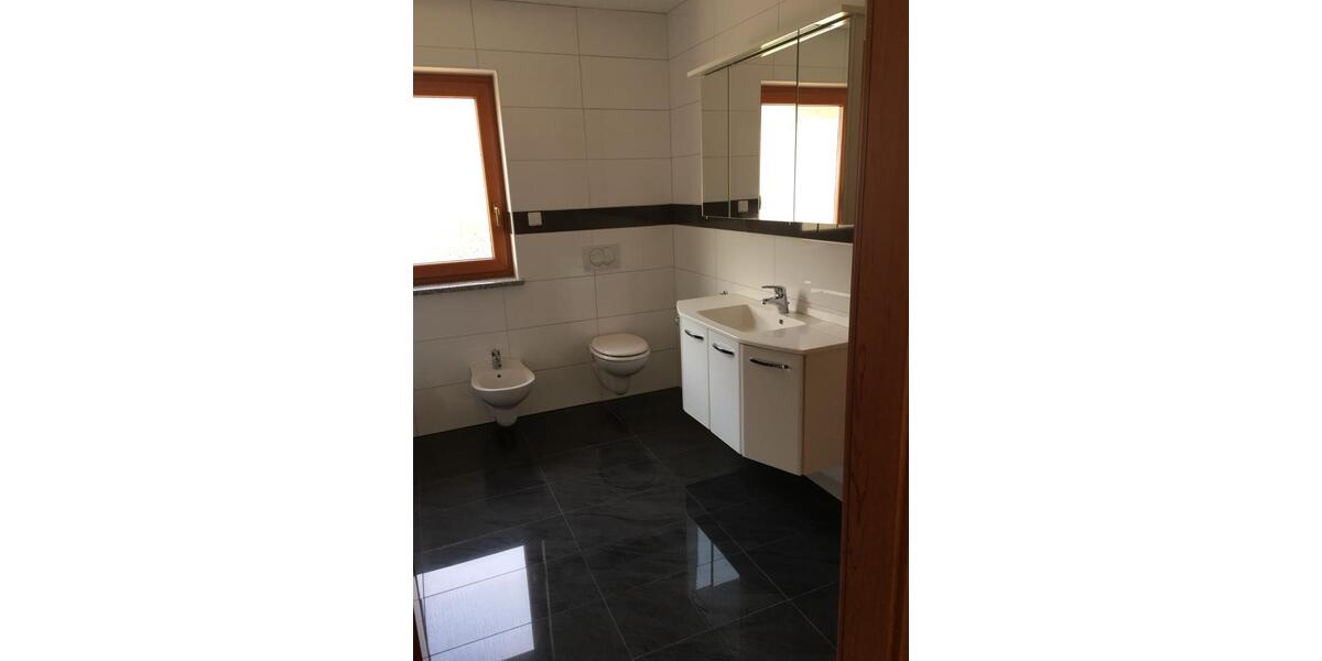 Etagenwohnung Saarbrücken Ensheim - 4 Zimmer, 105 m&sup2;, 850&euro; | Angebot:26225918