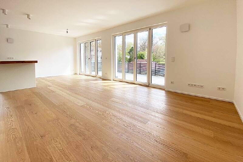 Etagenwohnung München Thalk.Obersendl.-Forsten-Fürstenr.-Solln - 3 Zimmer, 92 m&sup2;, 2.430&euro; | Angebot:25957261