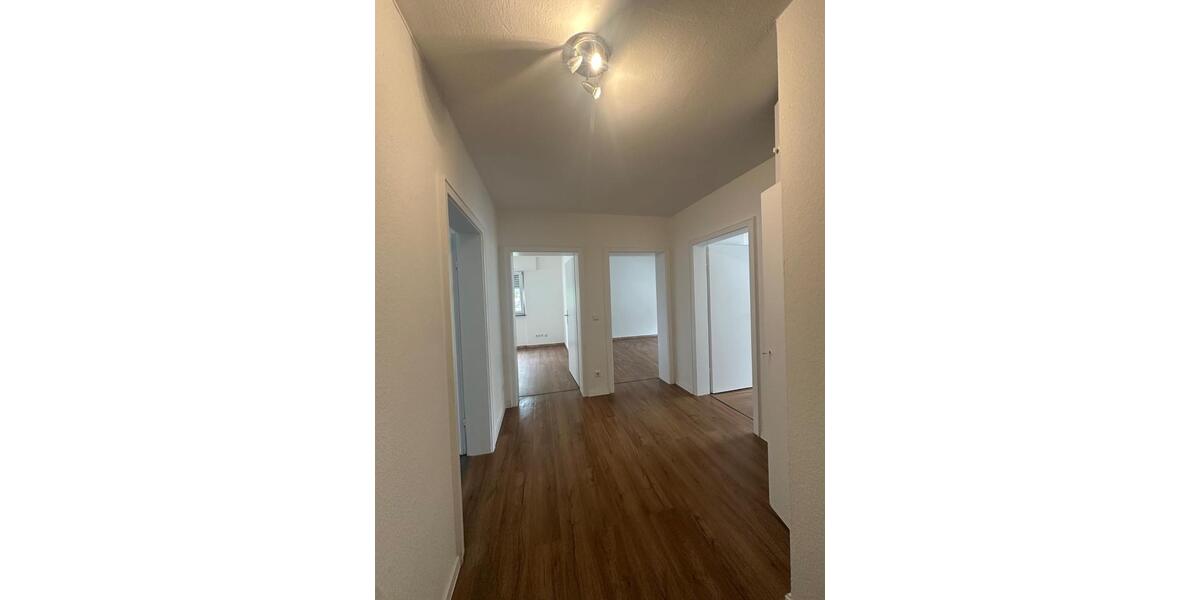 Etagenwohnung Wörth am Rhein - 3 Zimmer, 73 m&sup2;, 1.100&euro; | Angebot:26543249